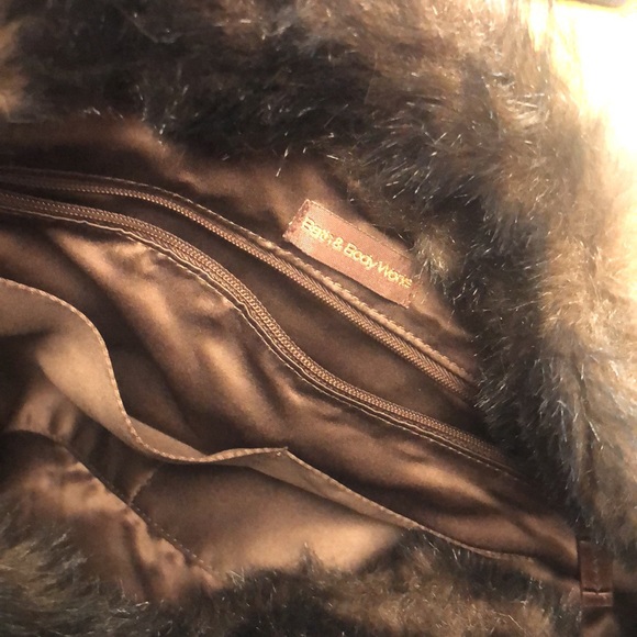 Bath and Body Works Women’s Faux Fur Shoulder Bag - Picture 11 of 11